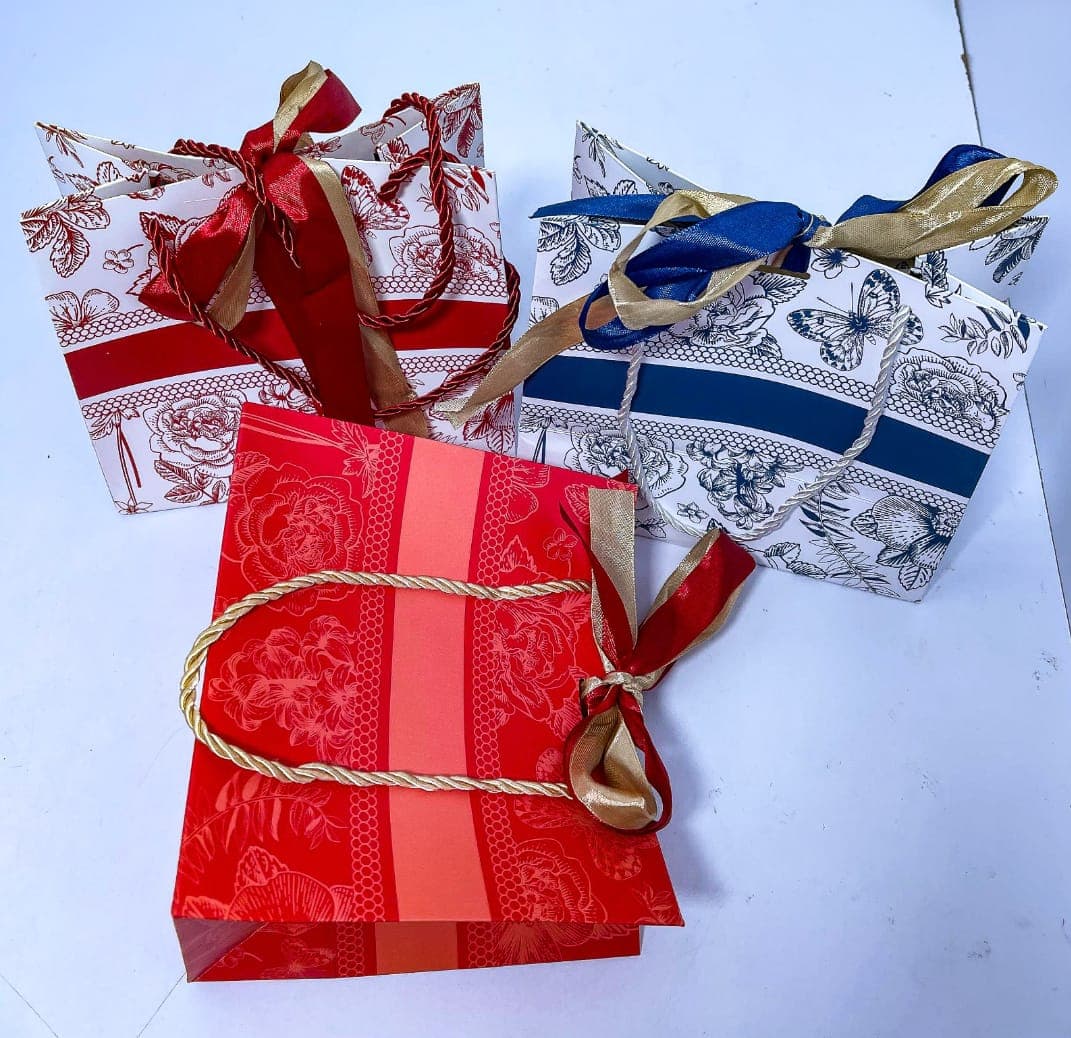 Classic gift bags